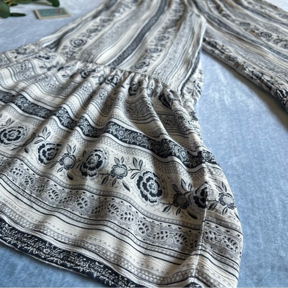 American Eagle Floral Jumpsuit Cold Shoulder Ruffle Hem Ladies Summer Beach - Picture 11 of 14